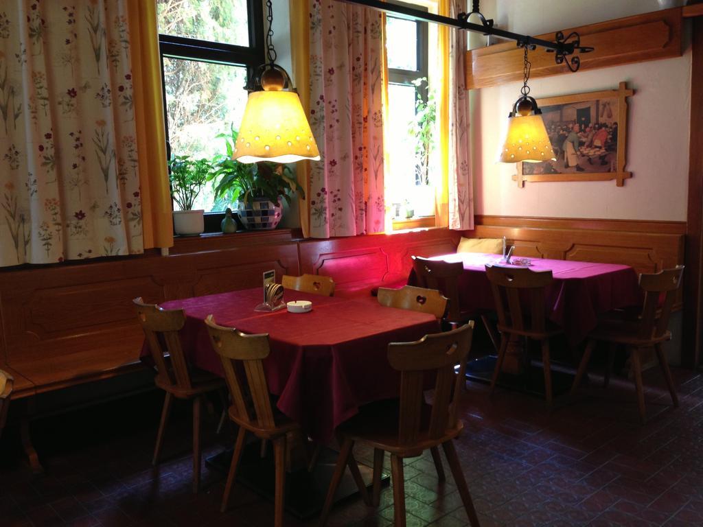Gasthof-Pension Weisz-Artner Фрауенкирхен Екстериор снимка