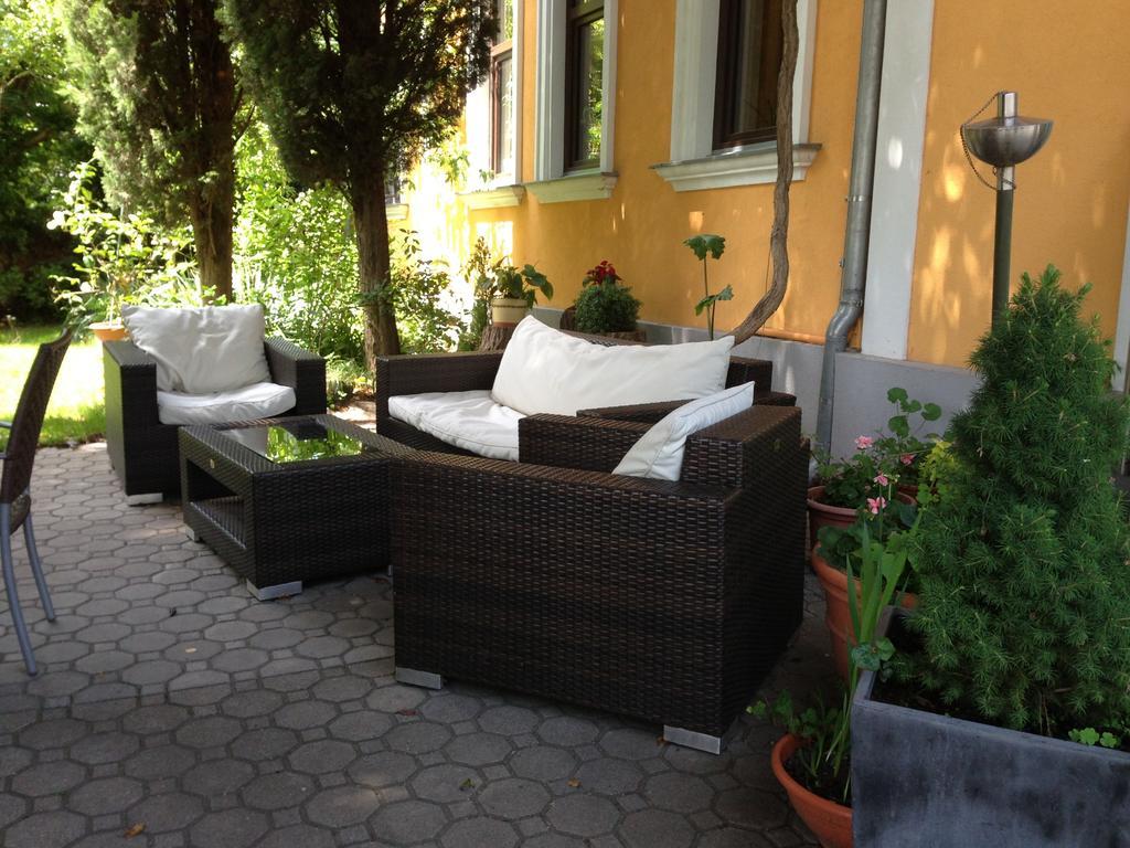 Gasthof-Pension Weisz-Artner Фрауенкирхен Екстериор снимка